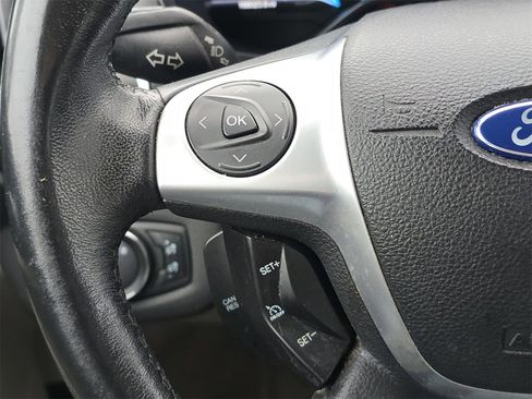 Used 2013 Ford C-MAX SEL image 19