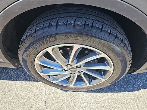 Used 2024 Lincoln Corsair AWD w/ Equipment Group 101A image 8