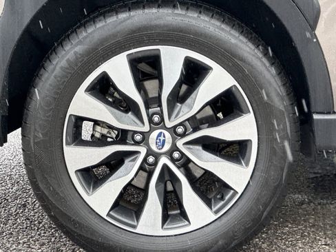 Used 2023 Subaru Outback Limited AWD/4WD image 12