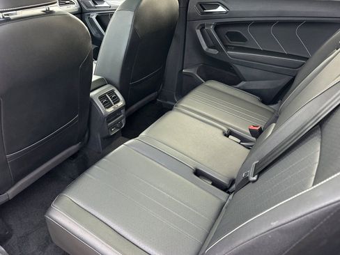 Used 2023 Volkswagen Tiguan SE R-Line FWD image 12