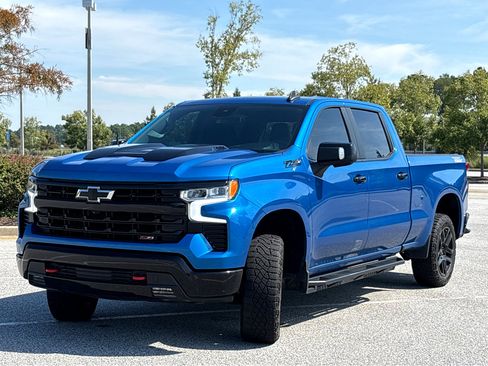 Used 2023 Chevrolet Silverado 1500 LT Trail Boss w/ LT Trail Boss Premium Package image 3