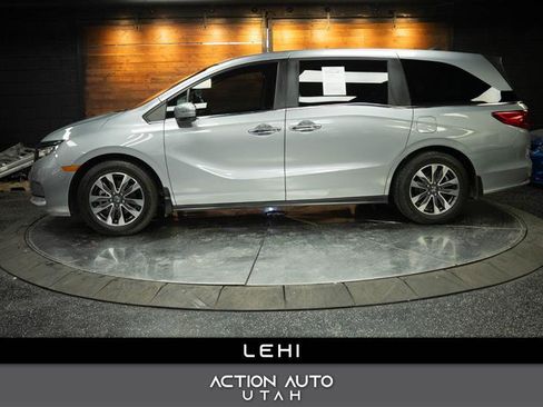 Used 2024 Honda Odyssey EX-L image 1