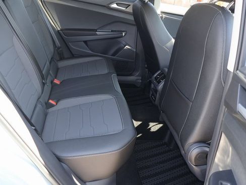 New 2026 Volkswagen Taos SE image 17