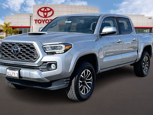 Used 2022 Toyota Tacoma TRD Sport image 11