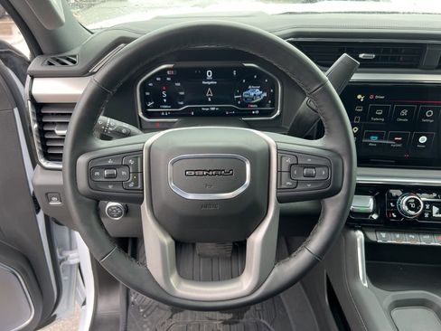 Used 2025 GMC Sierra 3500 Denali w/ Denali Reserve Package image 10