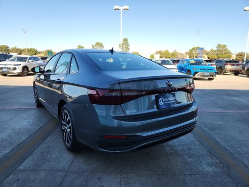 New 2026 Volkswagen Jetta SE image 5