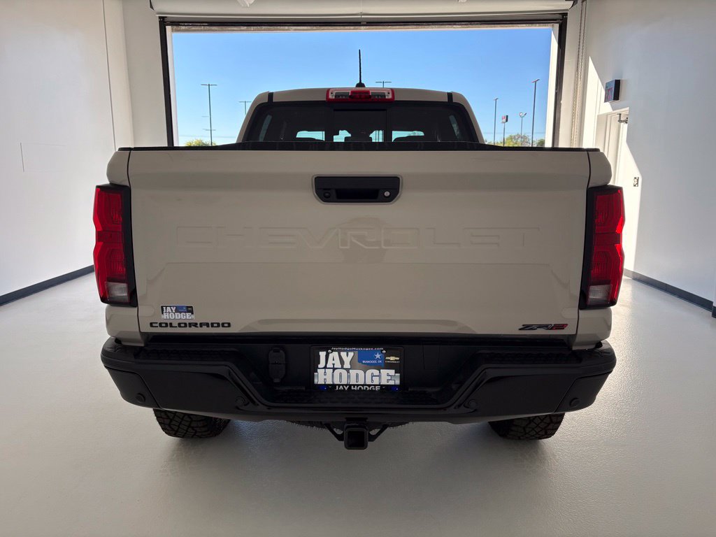 New 2026 Chevrolet Colorado ZR2 w/ Technology Package AWD/4WD image 22