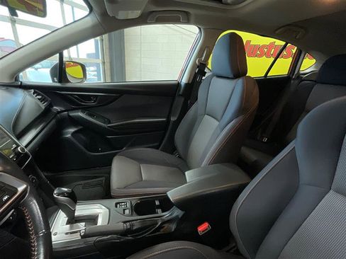 Used 2018 Subaru Crosstrek 2.0i Premium image 12