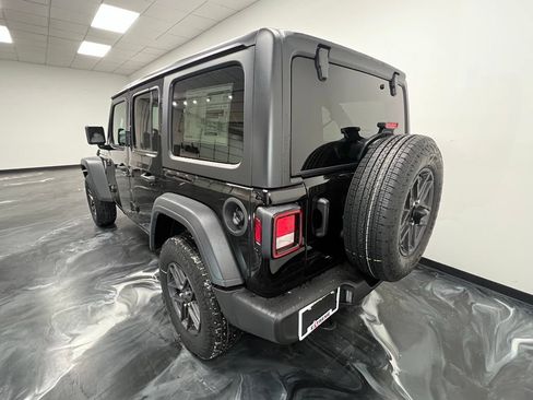 New 2026 Jeep Wrangler Unlimited Sport AWD/4WD image 18
