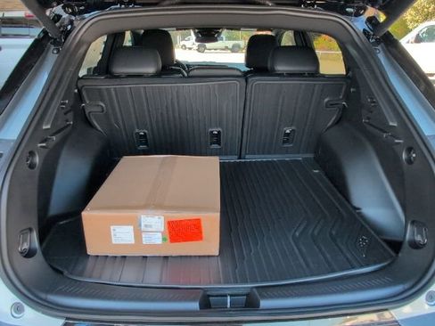 New 2026 Chevrolet Equinox EV RS image 10