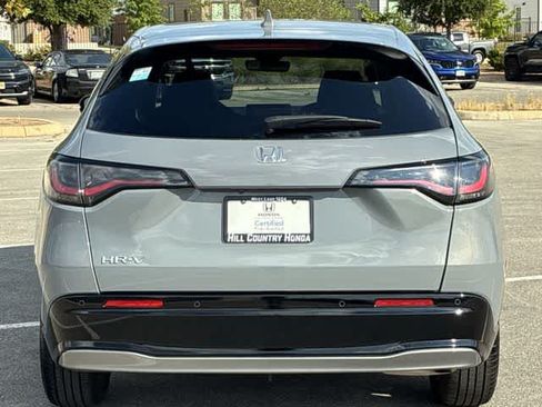 Used 2026 Honda HR-V EX-L image 5