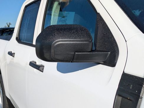 New 2025 Ford Maverick XL image 12