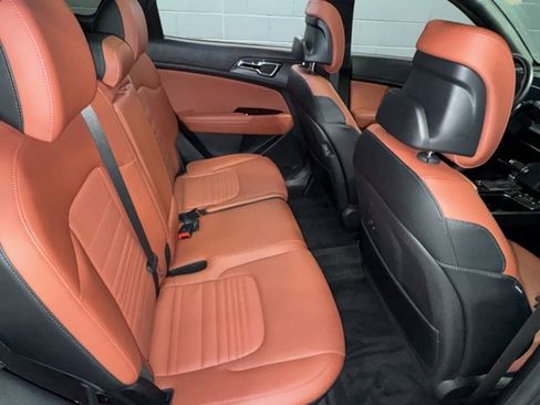 Used 2023 Kia Sportage SX image 14