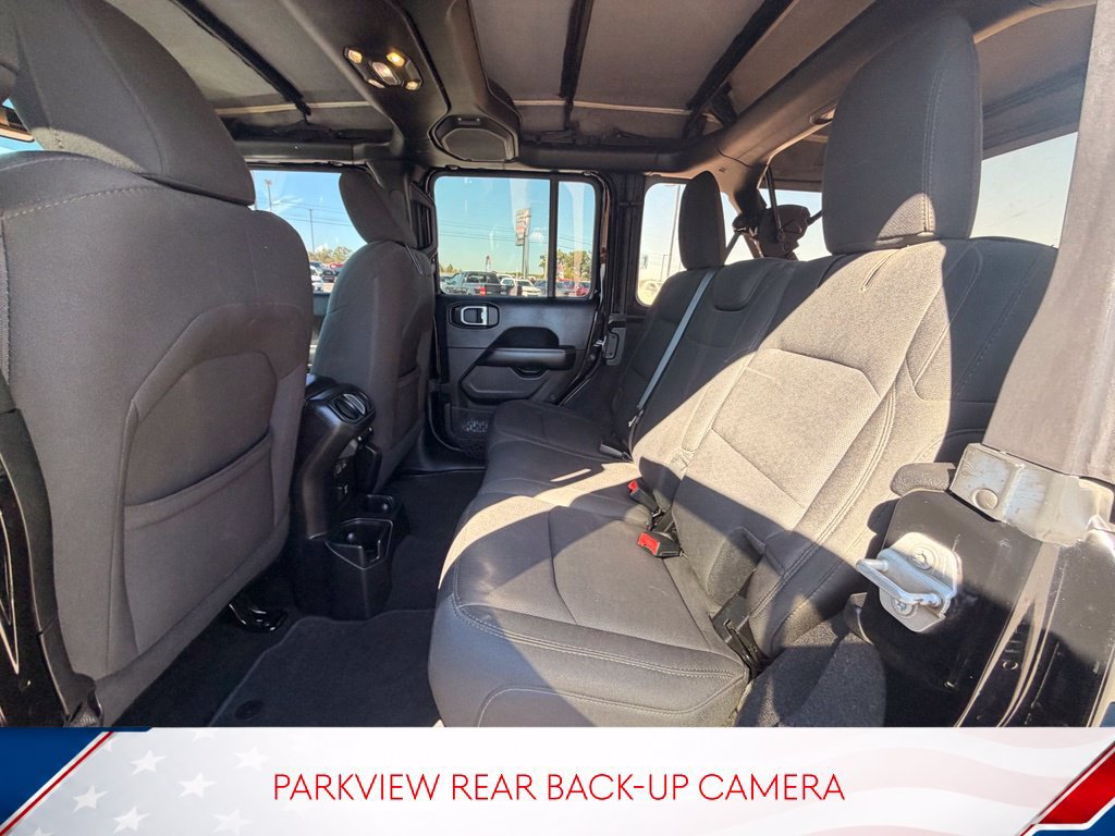 Used 2019 Jeep Wrangler Unlimited Sahara AWD/4WD image 8
