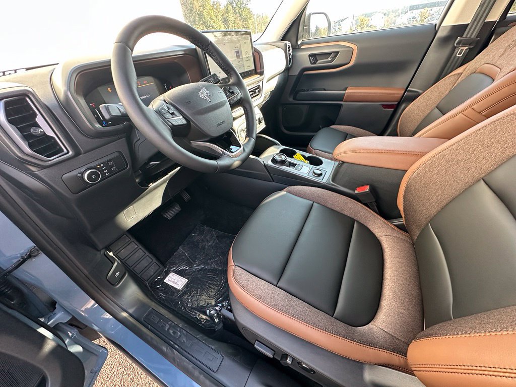 New 2026 Ford Bronco Sport Outer Banks w/ Outer Banks Tech Package+ AWD/4WD image 17
