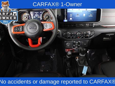 Used 2024 Jeep Gladiator Rubicon w/ Technology Group image 4