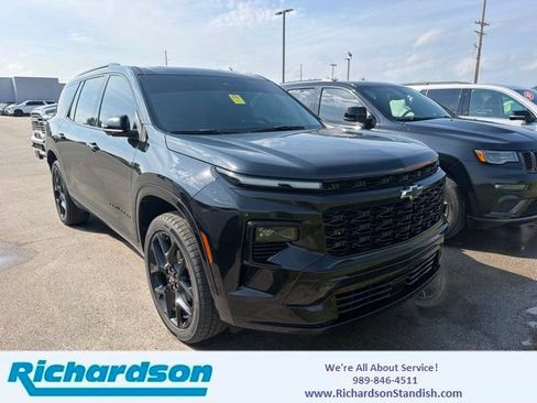 Used 2024 Chevrolet Traverse RS w/ LPO, Floor Liner Package AWD/4WD image 1