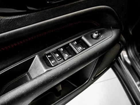 Used 2024 Jeep Compass Trailhawk image 45