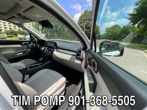 Used 2023 Kia Sorento S w/ Panoramic Sunroof Package FWD image 18
