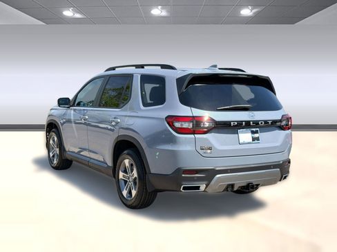 New 2026 Honda Pilot EX-L image 3