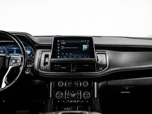 Used 2022 Chevrolet Tahoe Z71 w/ Luxury Package AWD/4WD image 23