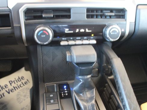 Used 2024 Toyota Tacoma 2WD Double Cab image 11