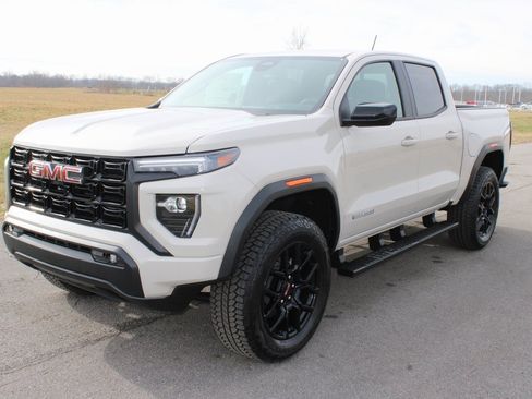 New 2026 GMC Canyon Elevation w/ Convenience Package image 3