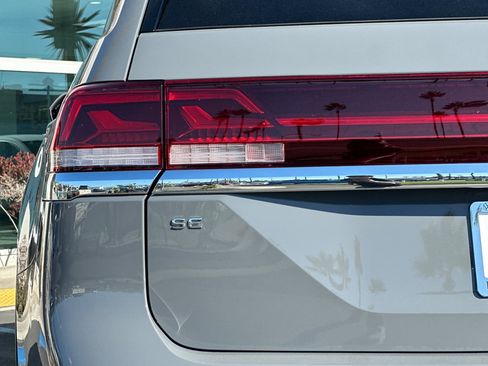 New 2026 Volkswagen Atlas SE image 7
