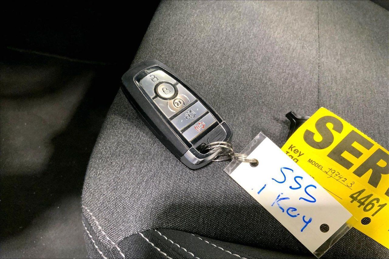 Used 2024 Ford Mustang GT RWD image 10