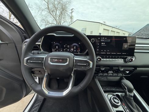 New 2026 GMC Canyon Elevation w/ Convenience Package image 14