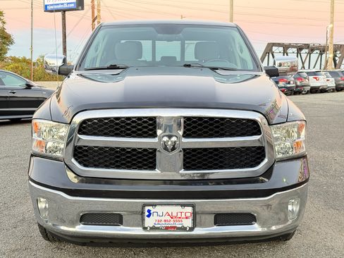 Used 2018 RAM 1500 Classic SLT w/ Luxury Group image 10