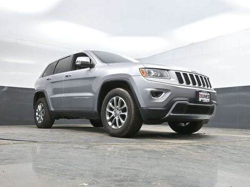 Used 2015 Jeep Grand Cherokee Limited w/ Trailer Tow Group IV image 44