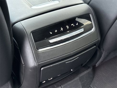 Certified 2023 Cadillac Escalade Premium Luxury Platinum image 22