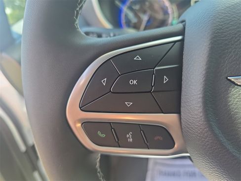 New 2025 Chrysler Voyager LX image 16