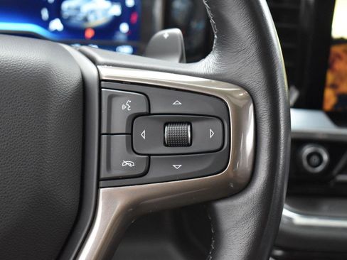 Used 2023 Chevrolet Silverado 1500 High Country w/ High Country Premium Package AWD/4WD image 16
