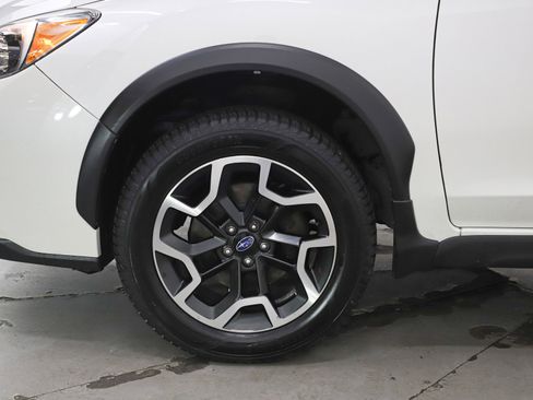 Used 2017 Subaru Crosstrek 2.0i image 28