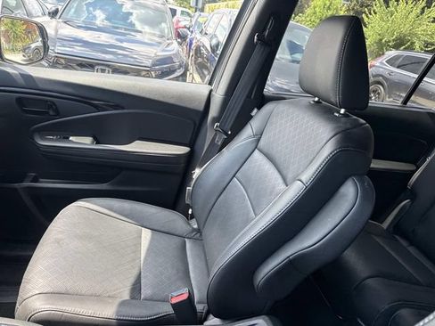 Used 2023 Honda Passport Elite image 16