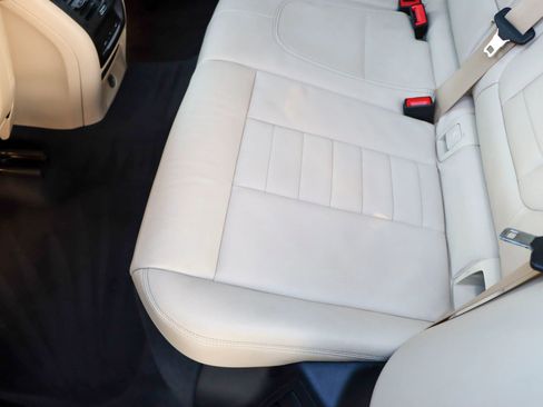 Used 2019 BMW X3 sDrive30i w/ Premium Package image 18