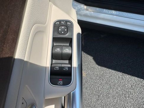 Certified 2023 Mercedes-Benz GLA 250 4MATIC image 21