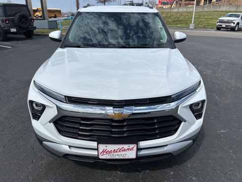 Used 2026 Chevrolet TrailBlazer LT w/ Convenience Package image 2