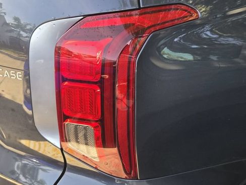 Used 2025 Hyundai Palisade SEL FWD image 8