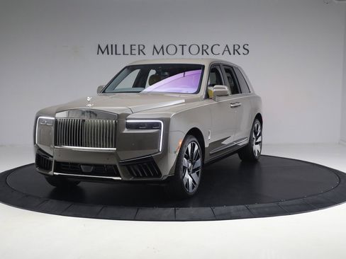 Certified 2025 Rolls-Royce Cullinan image 5