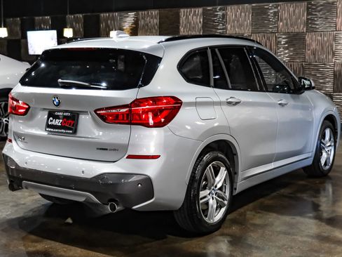 Used 2019 BMW X1 sDrive28i w/ M Sport Package FWD image 7