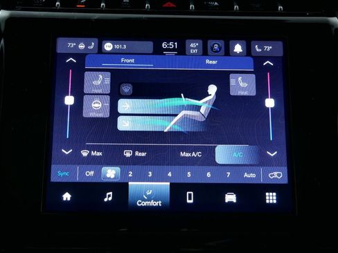 New 2025 Jeep Grand Cherokee L Altitude AWD/4WD image 39