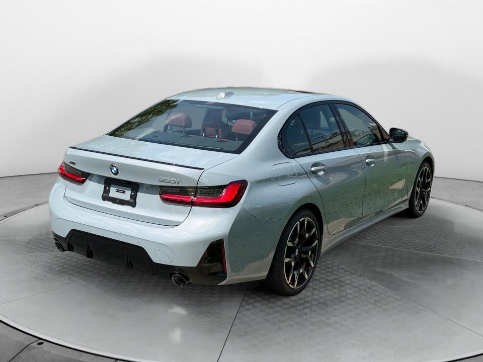 New 2026 BMW 330i xDrive Sedan w/ M Sport Package AWD/4WD image 7