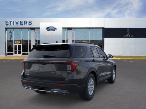 New 2026 Ford Explorer Active w/ Active Comfort Package image 8