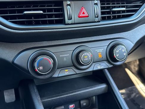 Used 2024 Kia Forte LXS image 13