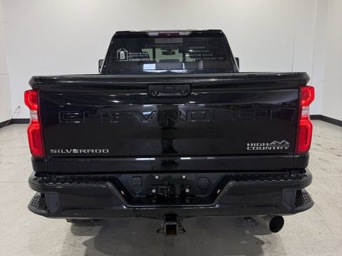 Used 2021 Chevrolet Silverado 2500 High Country w/ Z71 Off-Road Package image 10