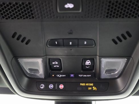 Used 2021 Cadillac XT5 Premium Luxury image 8