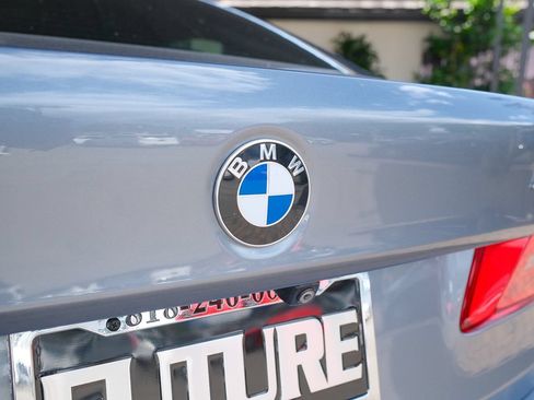 Used 2019 BMW 530i w/ Convenience Package RWD image 45